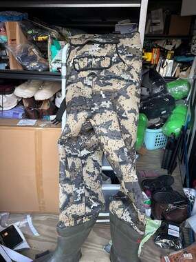 Bassdash Bare Camo Neoprene Chest Waders with 600g Thinsulate Rubber Boots Men's